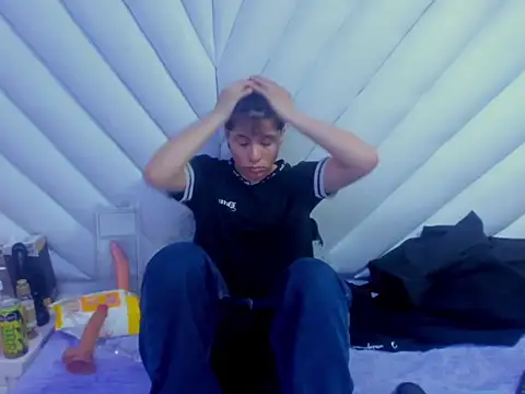 Snapshot of Bruno_Cruzz chatting on 30, 11, 2025 Bruno Cruzz online show from 30, 11, 2025