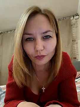 Snapshot of VeroLoverx chatting on 15, 10, 2025 VeroLoverx online show from 15, 10, 2025