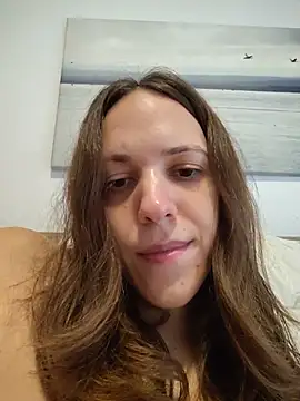 Snapshot of lauflor chatting on 6, 6, 2026 lauflor online show from 6, 6, 2026