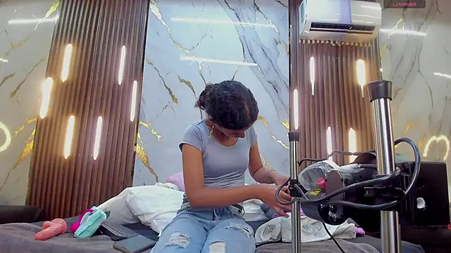 VictoriaDuart online show from 14, 12, 2025