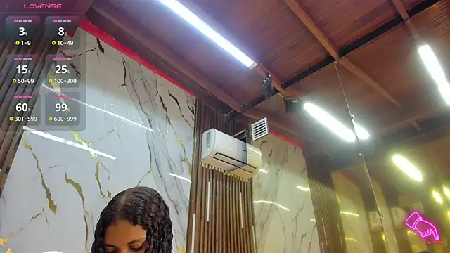 VictoriaDuart online show from 16, 4, 2026