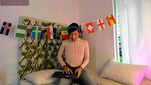 E R O S  online show from 27, 6, 2026