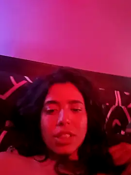 Maricamposs online show from 21, 10, 2025