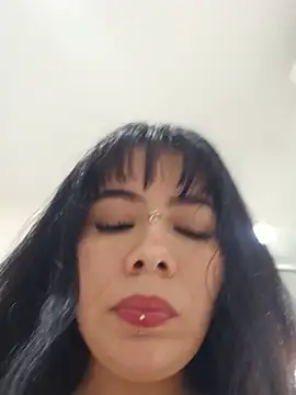 ingridequinti online show from 27, 7, 2026