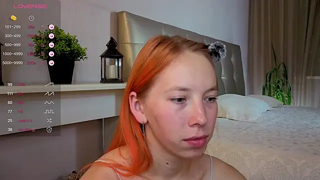 Snapshot of JuliannaWenger chatting on 16, 9, 2025 JuliannaWenger online show from 16, 9, 2025