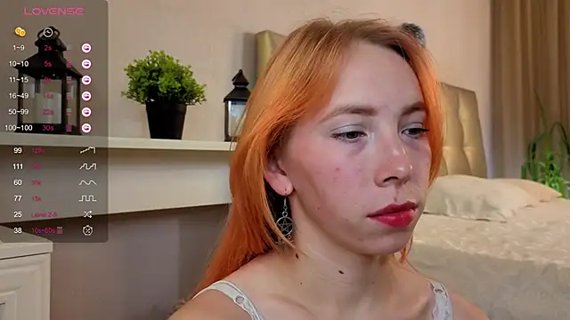 Snapshot of JuliannaWenger chatting on 21, 9, 2025 JuliannaWenger online show from 21, 9, 2025