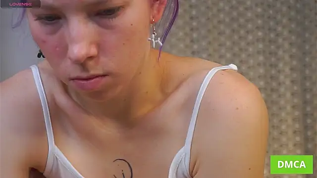 Snapshot of JuliannaWenger chatting on 27, 10, 2025 JuliannaWenger online show from 27, 10, 2025