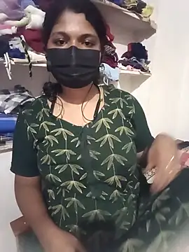 Snapshot of swetha01430 chatting on 17, 9, 2025 swetha01430 online show from 17, 9, 2025