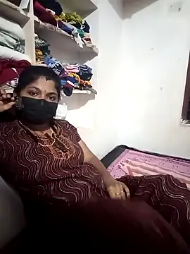 Snapshot of swetha01430 chatting on 2, 10, 2025 swetha01430 online show from 2, 10, 2025