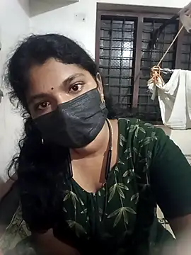 Snapshot of swetha01430 chatting on 10, 10, 2025 swetha01430 online show from 10, 10, 2025