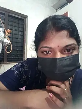 Snapshot of swetha01430 chatting on 18, 10, 2025 swetha01430 online show from 18, 10, 2025