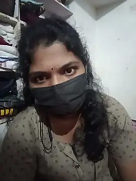 Snapshot of swetha01430 chatting on 7, 11, 2025 swetha01430 online show from 7, 11, 2025