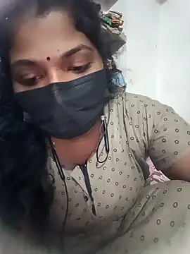 Snapshot of swetha01430 chatting on 30, 11, 2025 swetha01430 online show from 30, 11, 2025