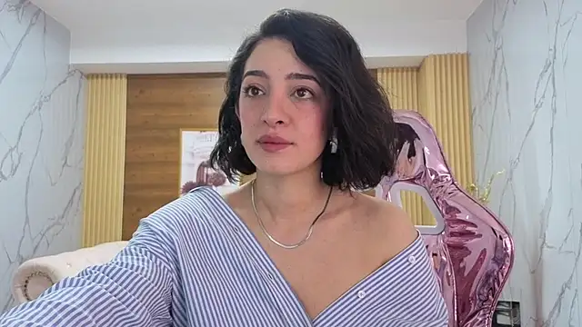 sara lopez s online show from 27, 4, 2026