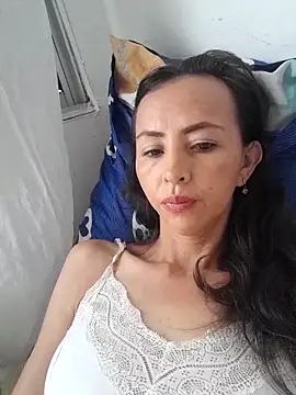 Snapshot of zaira_spice chatting on 10, 9, 2025 zaira spice online show from 10, 9, 2025