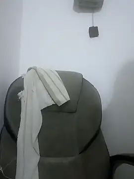 Snapshot of zaira_spice chatting on 5, 3, 2026 zaira spice online show from 5, 3, 2026