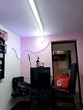 GabyMontenegro online show from 17, 10, 2025