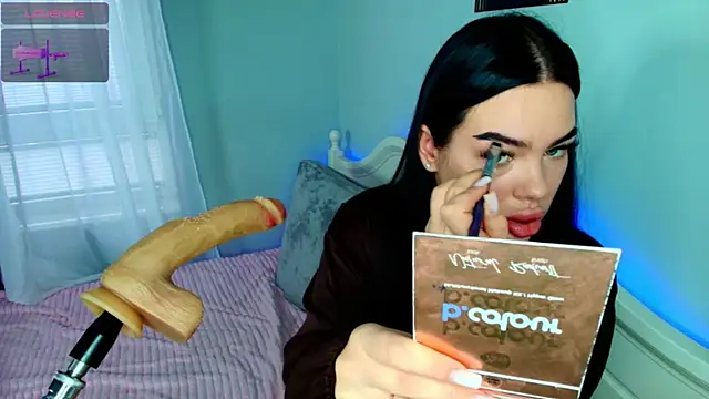 katerine Monroe online show from 2, 12, 2025