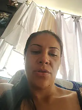 KittyHoleshot87 online show from 27, 3, 2026