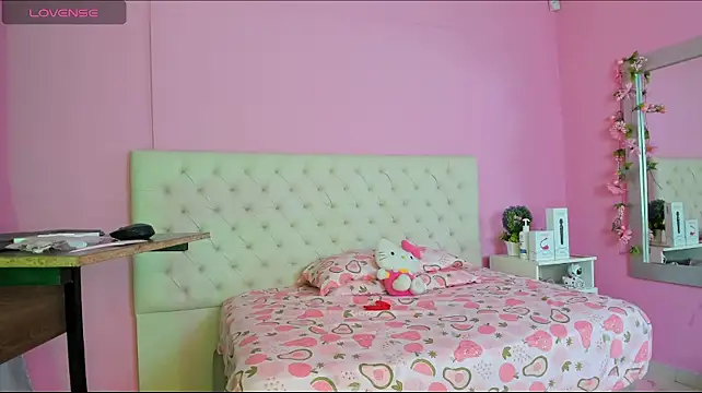 kiity horny  online show from 24, 4, 2026