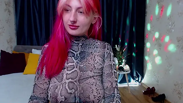 Snapshot of Nina_Blum_ chatting on 10, 11, 2025 Nina Blum online show from 10, 11, 2025