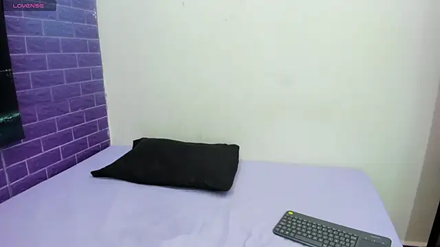 Cora 222 online show from 21, 9, 2025