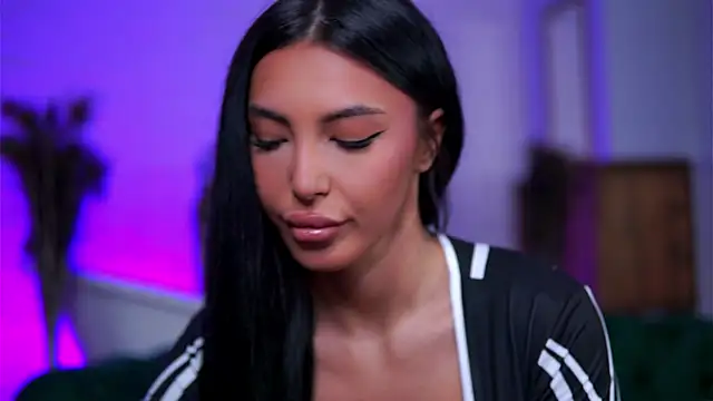 AishaaDevoe online show from 11, 1, 2026