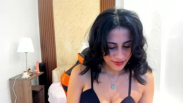 Snapshot of Thais_kim chatting on 21, 11, 2025 Thais kim online show from 21, 11, 2025