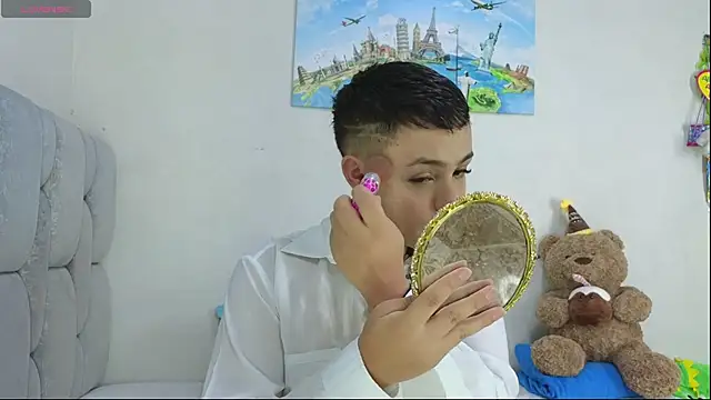 Snapshot of christopher_Hot chatting on 15, 1, 2026 christopher Hot online show from 15, 1, 2026