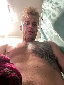 DILFiGuess11 online show from 16, 9, 2025