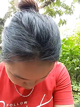 Snapshot of may-squirl chatting on 25, 9, 2025 may-squirl online show from 25, 9, 2025