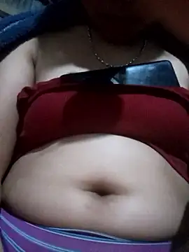 Snapshot of may-squirl chatting on 8, 10, 2025 may-squirl online show from 8, 10, 2025