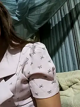 Snapshot of may-squirl chatting on 19, 10, 2025 may-squirl online show from 19, 10, 2025