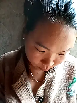 Snapshot of may-squirl chatting on 21, 10, 2025 may-squirl online show from 21, 10, 2025