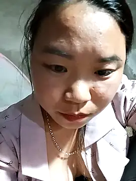 Snapshot of may-squirl chatting on 21, 10, 2025 may-squirl online show from 21, 10, 2025