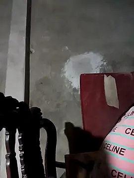 Snapshot of may-squirl chatting on 22, 10, 2025 may-squirl online show from 22, 10, 2025