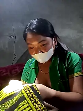 Snapshot of may-squirl chatting on 29, 10, 2025 may-squirl online show from 29, 10, 2025