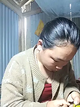 Snapshot of may-squirl chatting on 2, 11, 2025 may-squirl online show from 2, 11, 2025