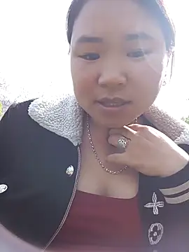 Snapshot of may-squirl chatting on 16, 11, 2025 may-squirl online show from 16, 11, 2025