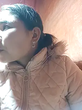 Snapshot of may-squirl chatting on 19, 11, 2025 may-squirl online show from 19, 11, 2025