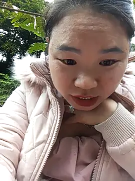 Snapshot of may-squirl chatting on 20, 11, 2025 may-squirl online show from 20, 11, 2025