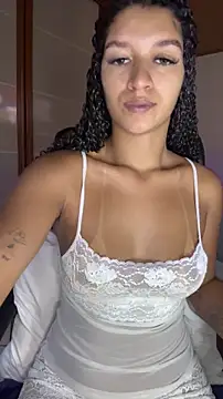 larajuli online show from 26, 4, 2026