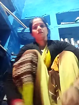 Jooli xx online show from 16, 2, 2026