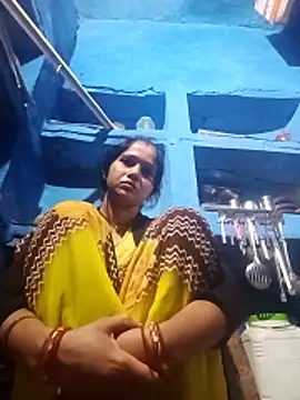 Jooli xx online show from 7, 3, 2026