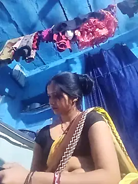 Jooli xx online show from 21, 4, 2026