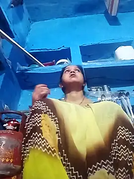 Jooli xx online show from 22, 4, 2026