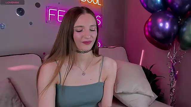 Alisha Green online show from 16, 9, 2025