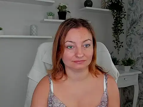 angelaSamt online show from 9, 9, 2025