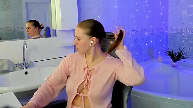 Alice Cire online show from 12, 3, 2026