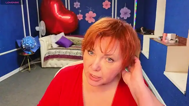 Kira Kenett online show from 20, 4, 2026